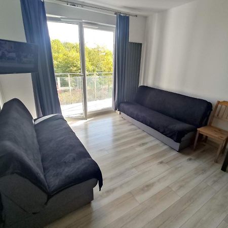 1110 Smialego 39 - Tanie Pokoje W Apartamencie - Samodzielne Zameldowanie - Self Check In 波兹南 外观 照片