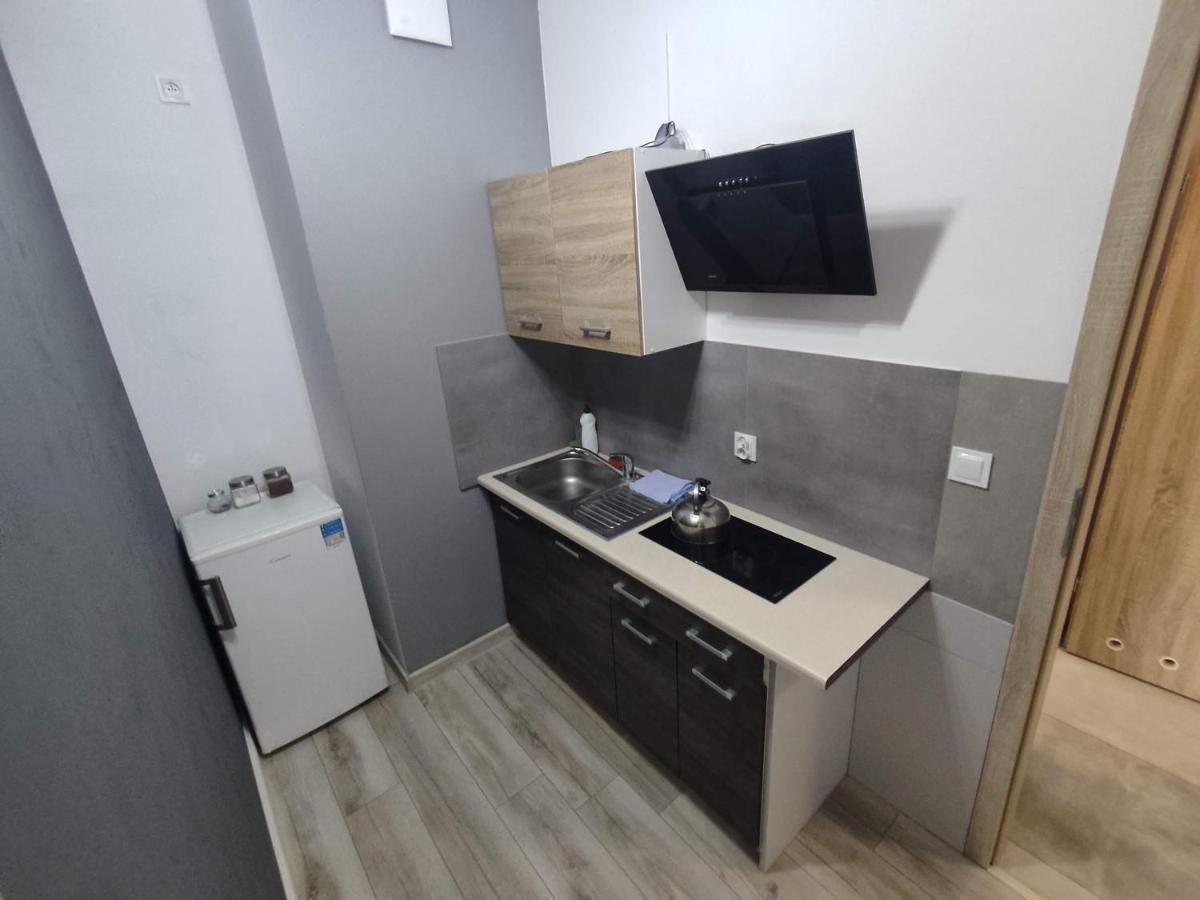 1110 Smialego 39 - Tanie Pokoje W Apartamencie - Samodzielne Zameldowanie - Self Check In 波兹南 外观 照片