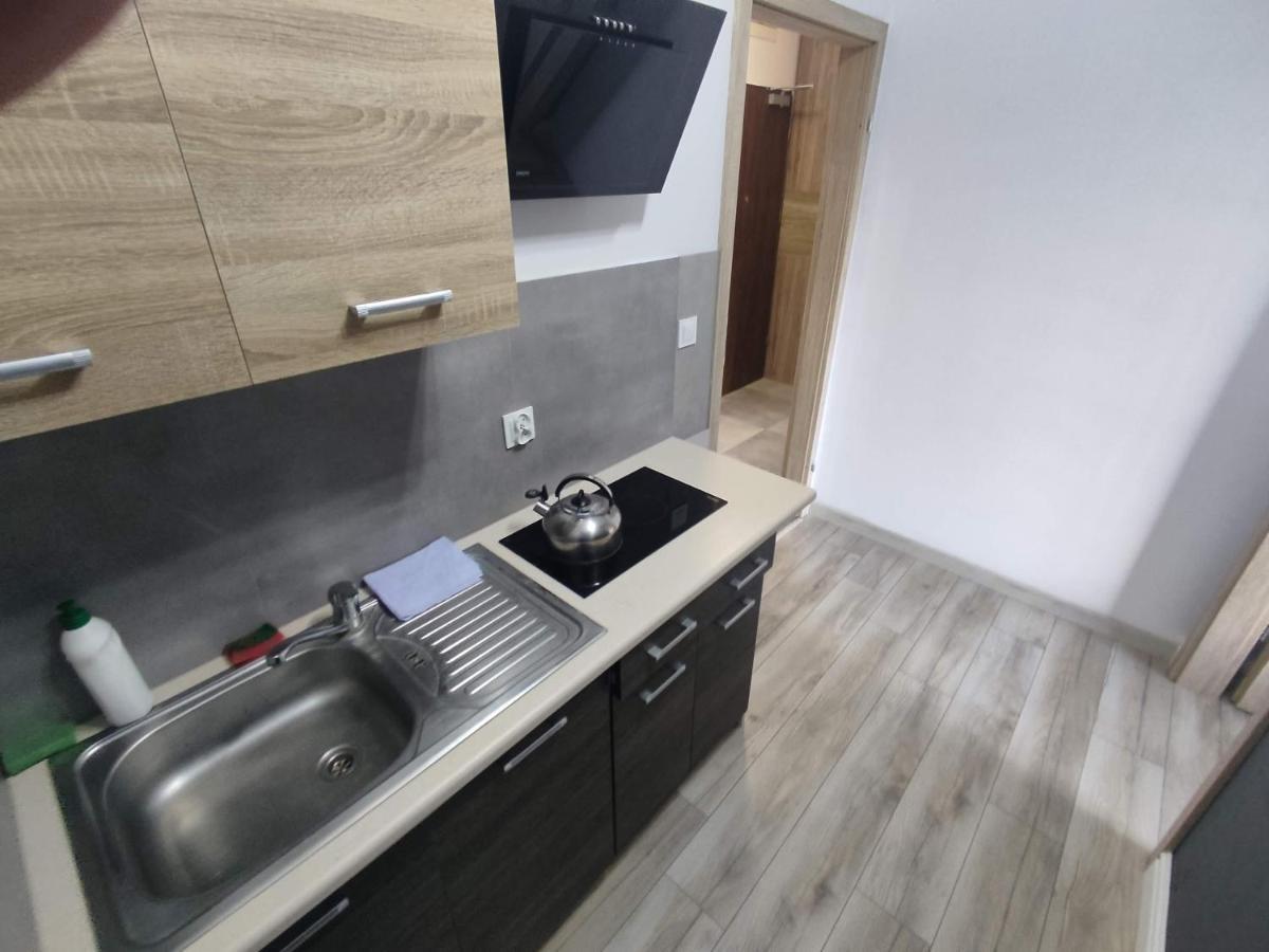 1110 Smialego 39 - Tanie Pokoje W Apartamencie - Samodzielne Zameldowanie - Self Check In 波兹南 外观 照片