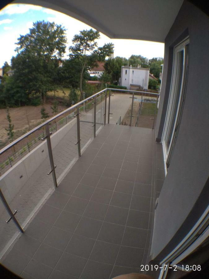 1110 Smialego 39 - Tanie Pokoje W Apartamencie - Samodzielne Zameldowanie - Self Check In 波兹南 外观 照片